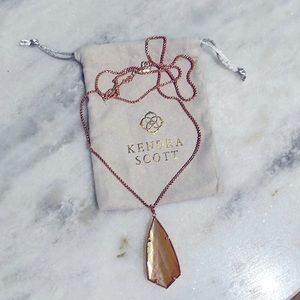Kendra Scott Rose Gold Necklace! Never worn!